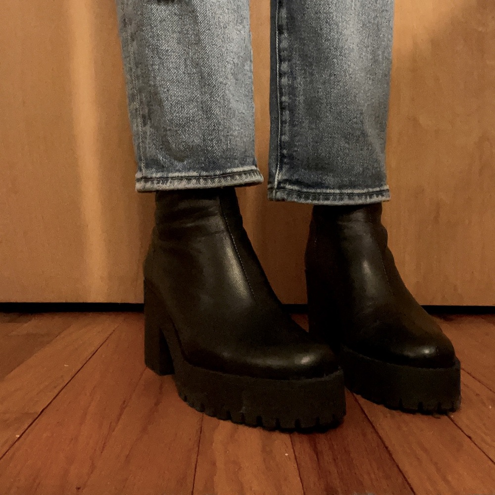 Black Boots